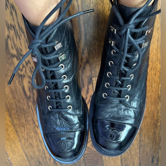 CHANEL Black Leather lace up combat boots - Picture 12 of 16